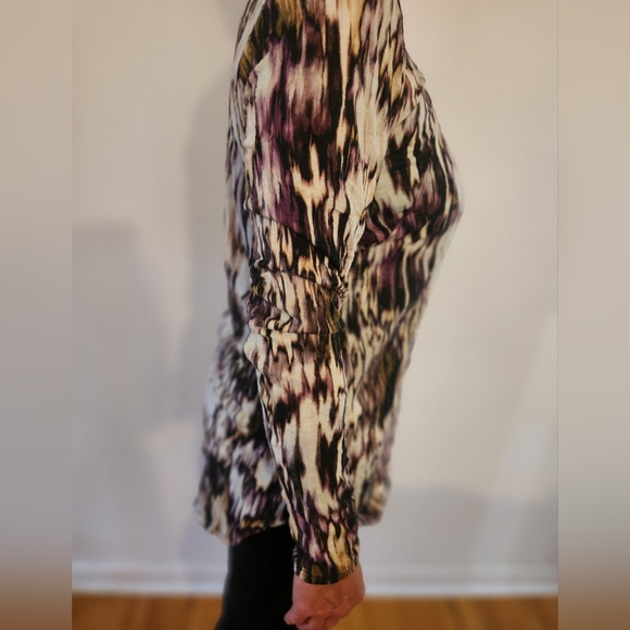 LOT OF 4 Simply Vera Vera Wang  ARTSY long Sleeve Decoative Tops SIZE Medium - Picture 11 of 13